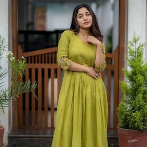 360 BHARAT CRAFT Women's Parrot GREEN Cotton Floral Embroidered Kurta and Palazzo Set for Festivals